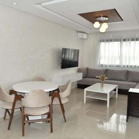 Lovely Apartment With Pool & Gym Kenitra Bagian luar foto