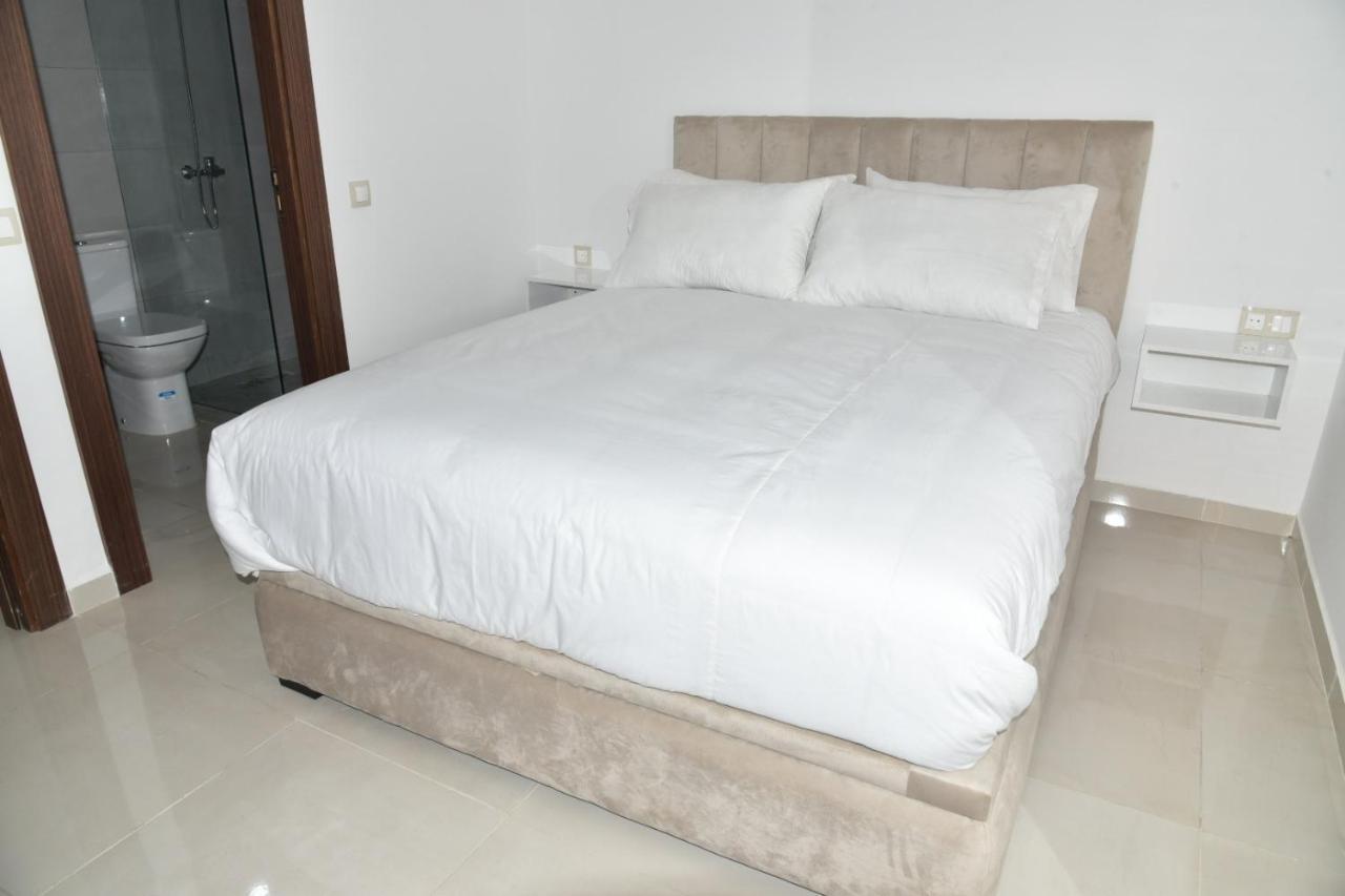 Lovely Apartment With Pool & Gym Kenitra Bagian luar foto