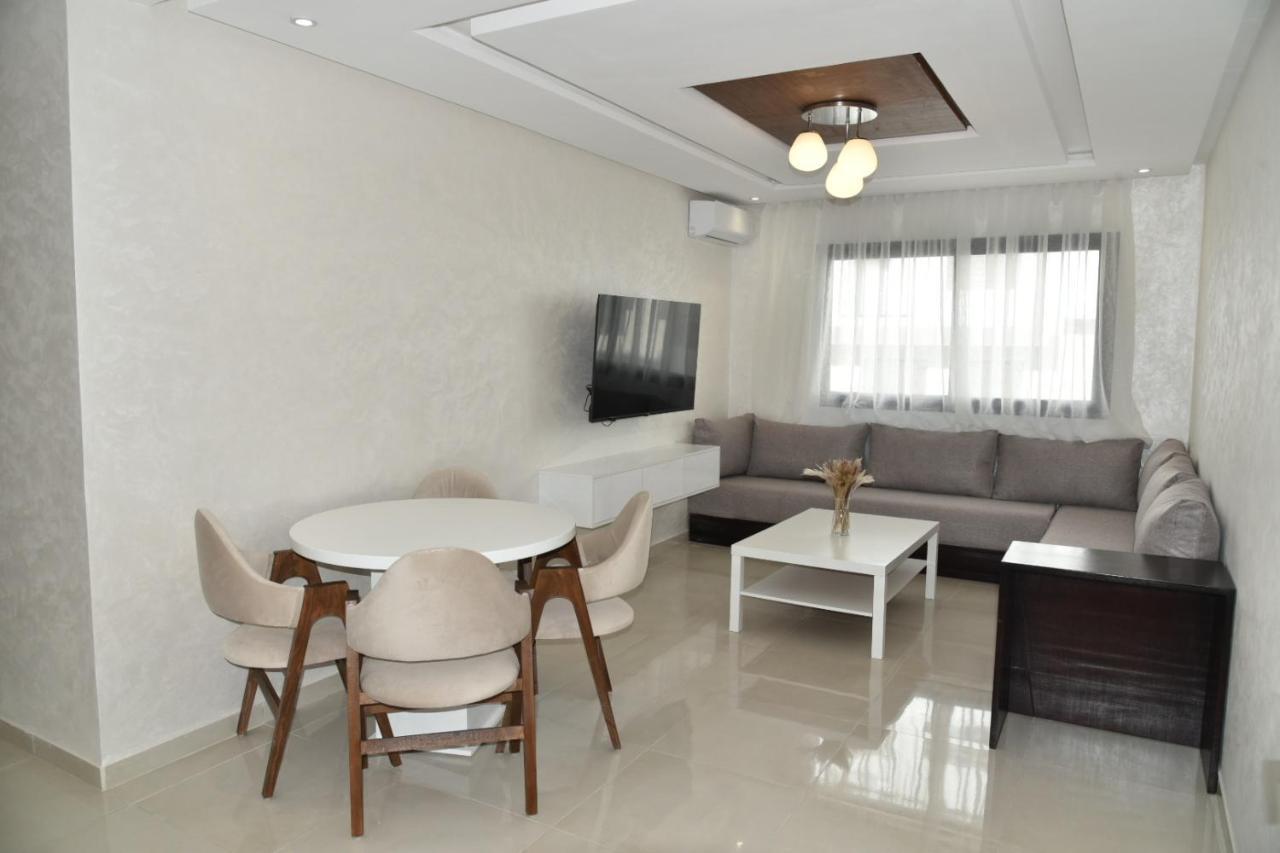 Lovely Apartment With Pool & Gym Kenitra Bagian luar foto