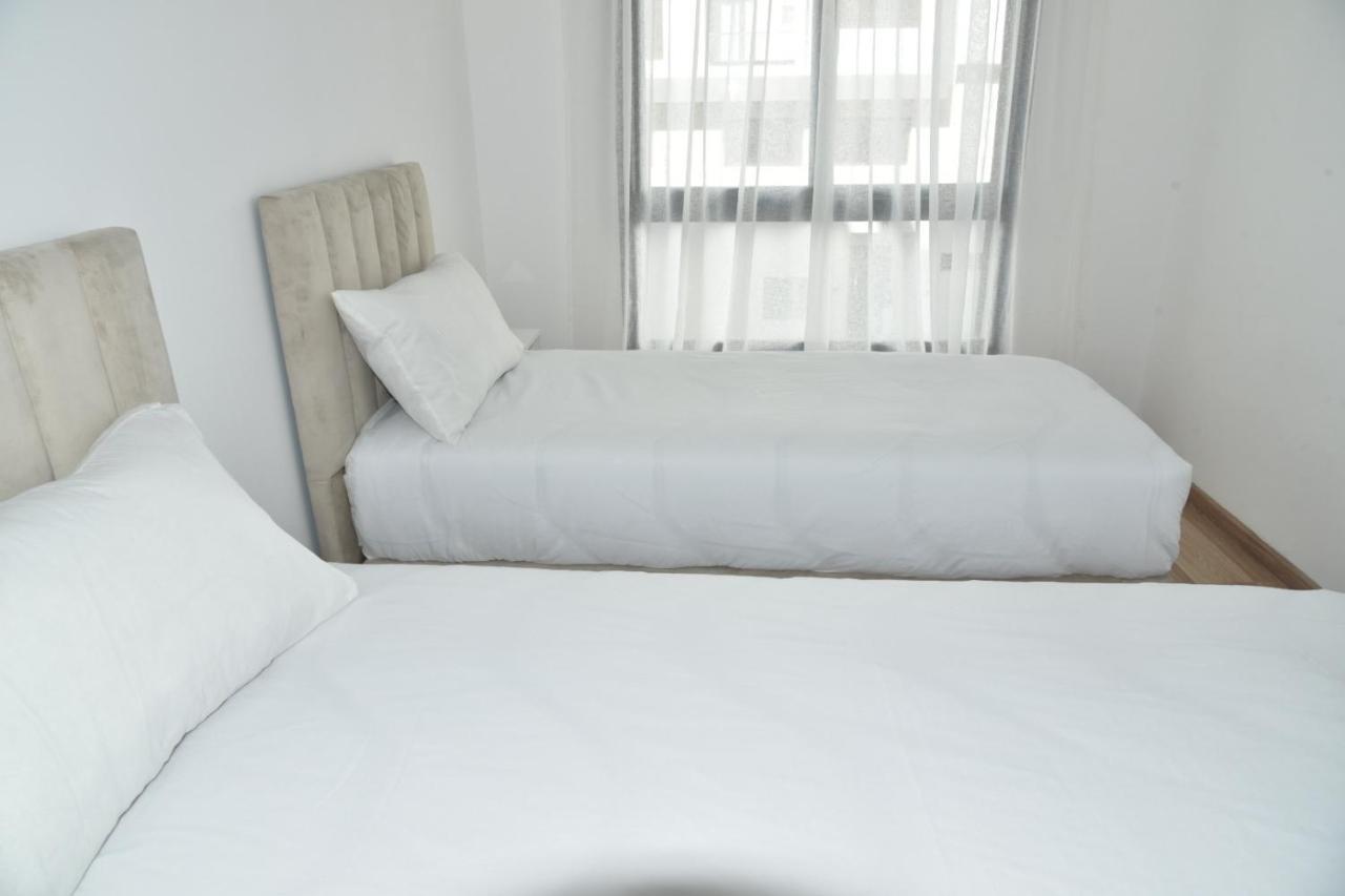 Lovely Apartment With Pool & Gym Kenitra Bagian luar foto